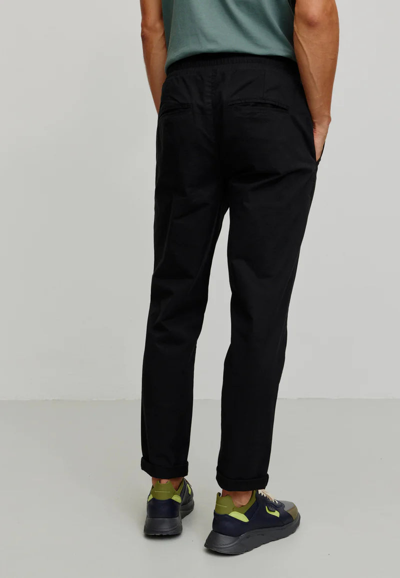 Chino TARO black