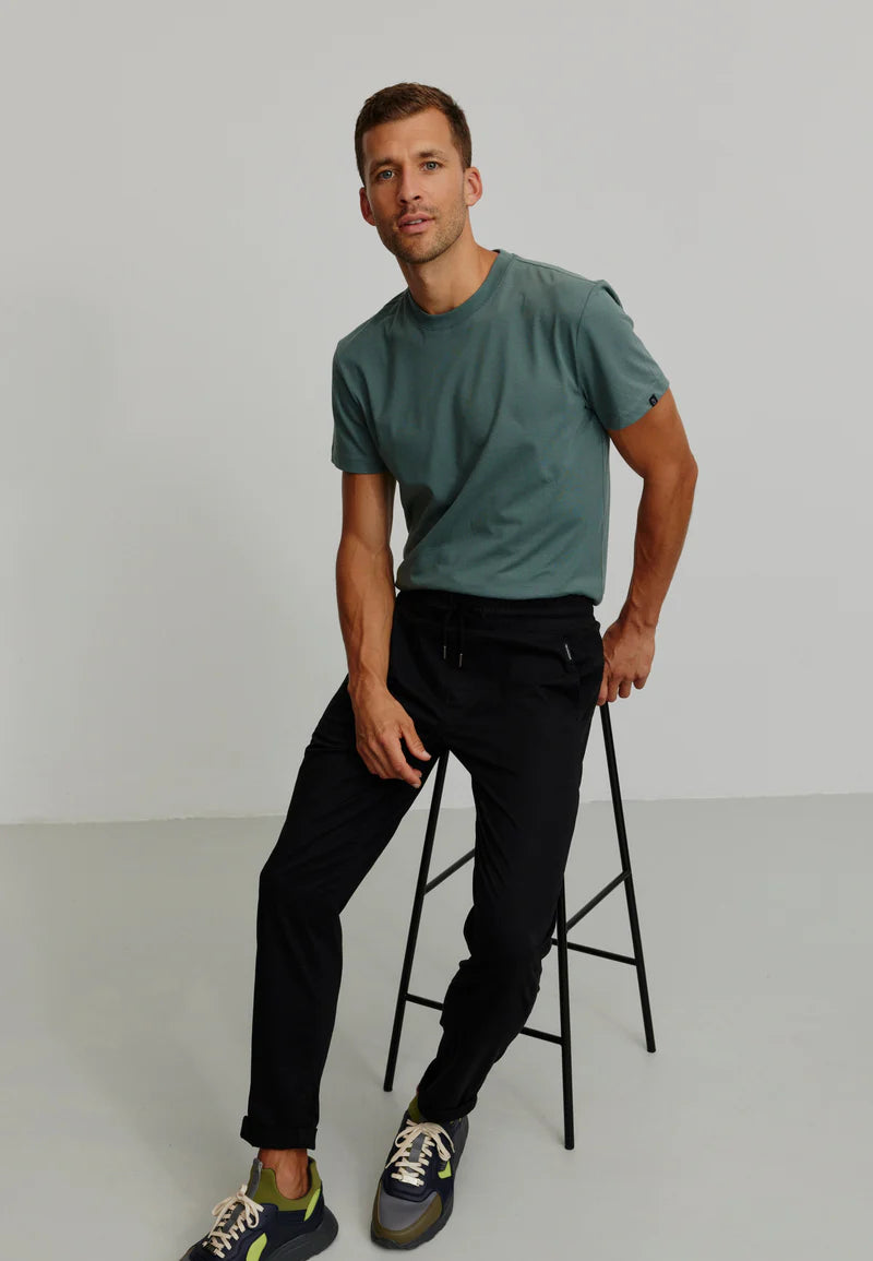 Chino TARO black