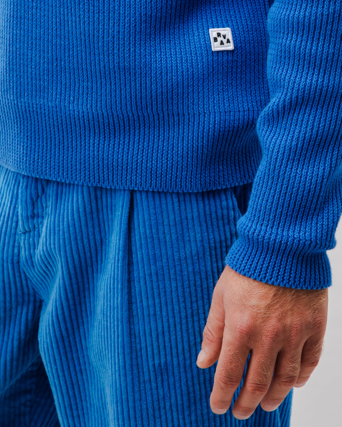 Pull bicolor bleu roi en coton