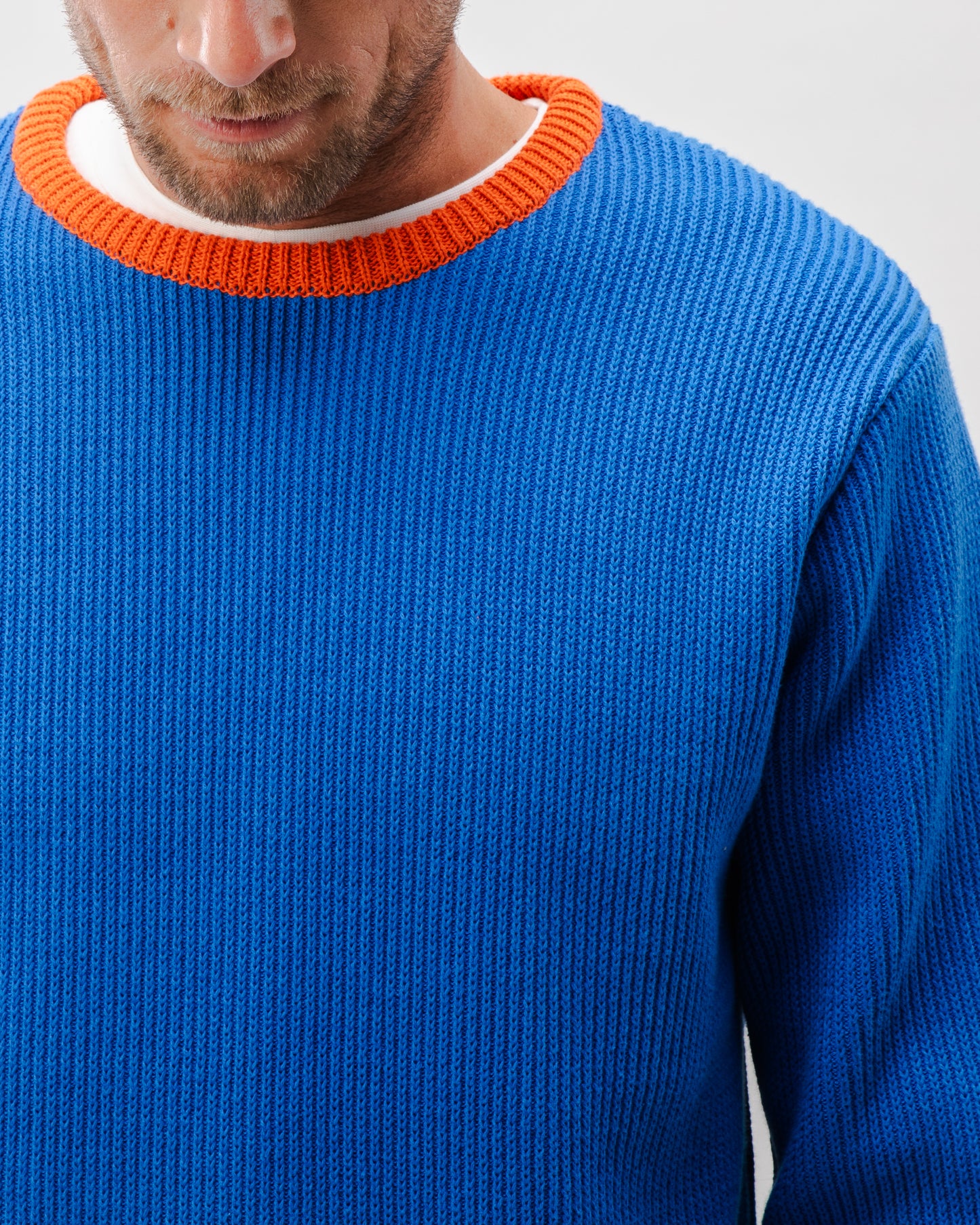 Pull bicolor bleu roi en coton