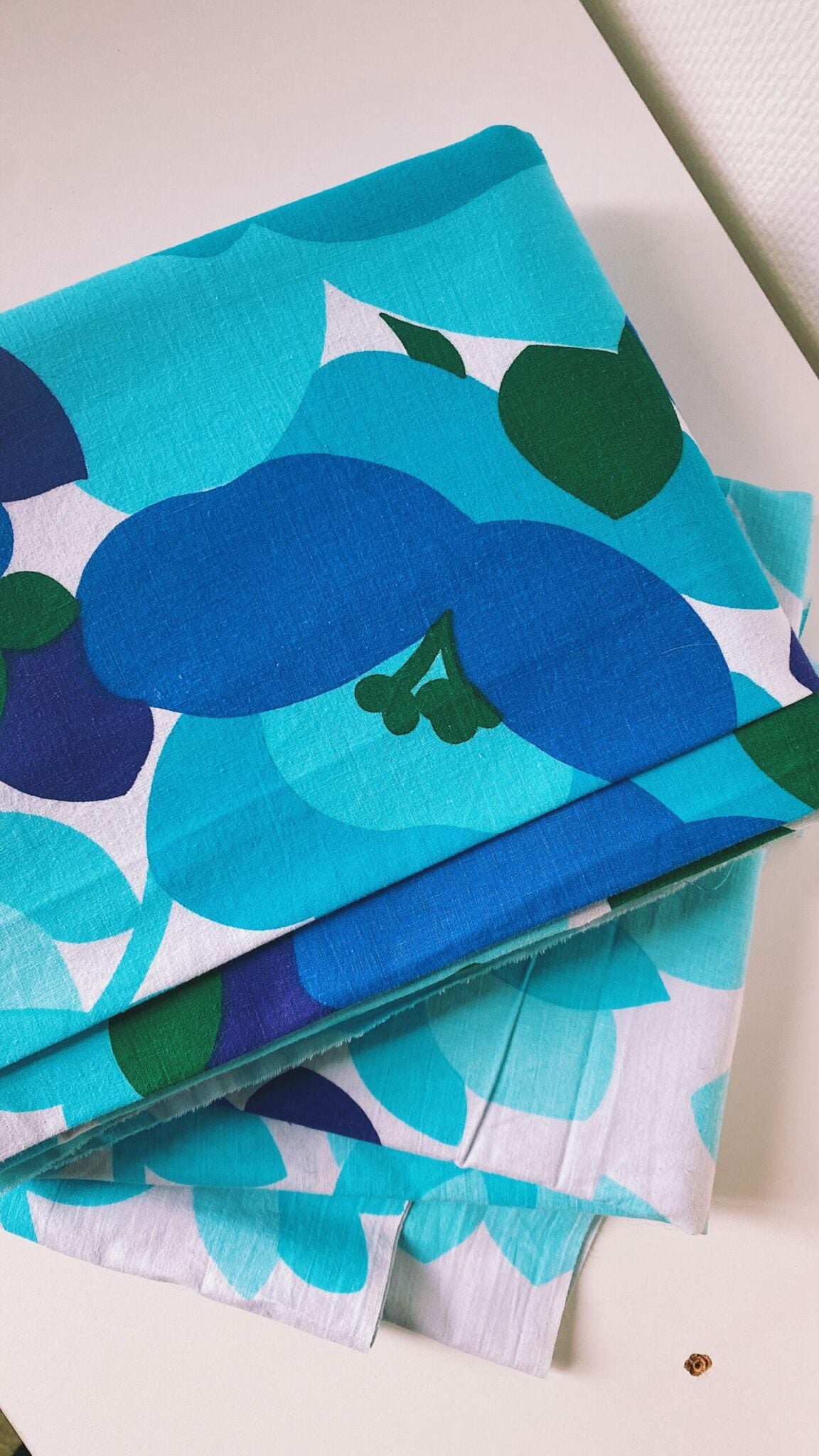 Pantalon droit fleurs bleues
