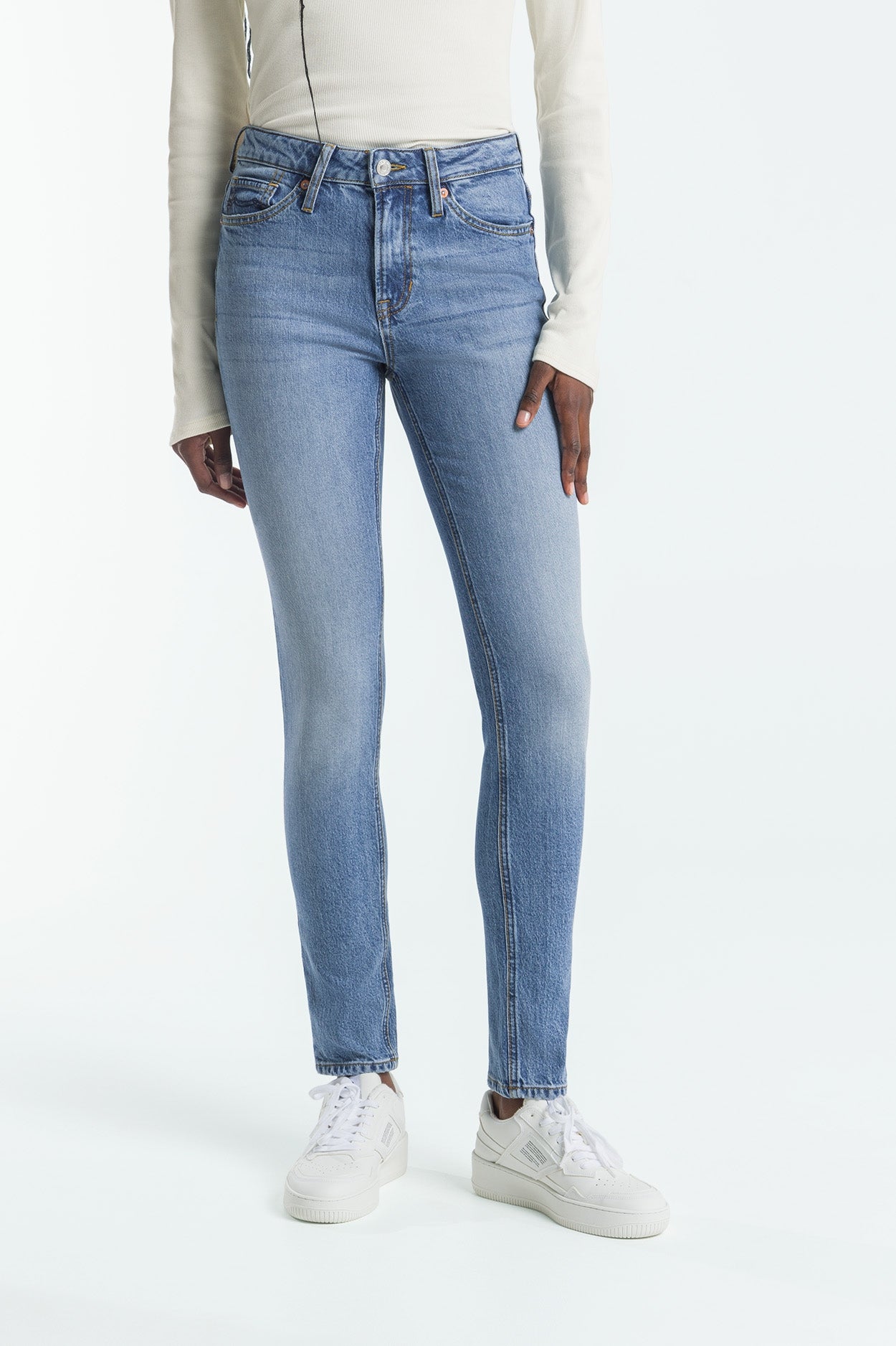 Jean slim JUNO - Antonie Deep Royal (Tencel)