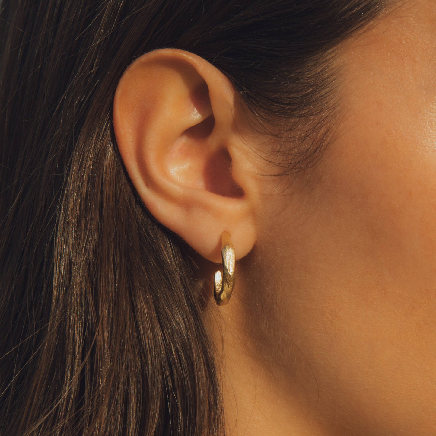 Boucles d'oreilles Zéphir | Bijoux dorés et imperméables
