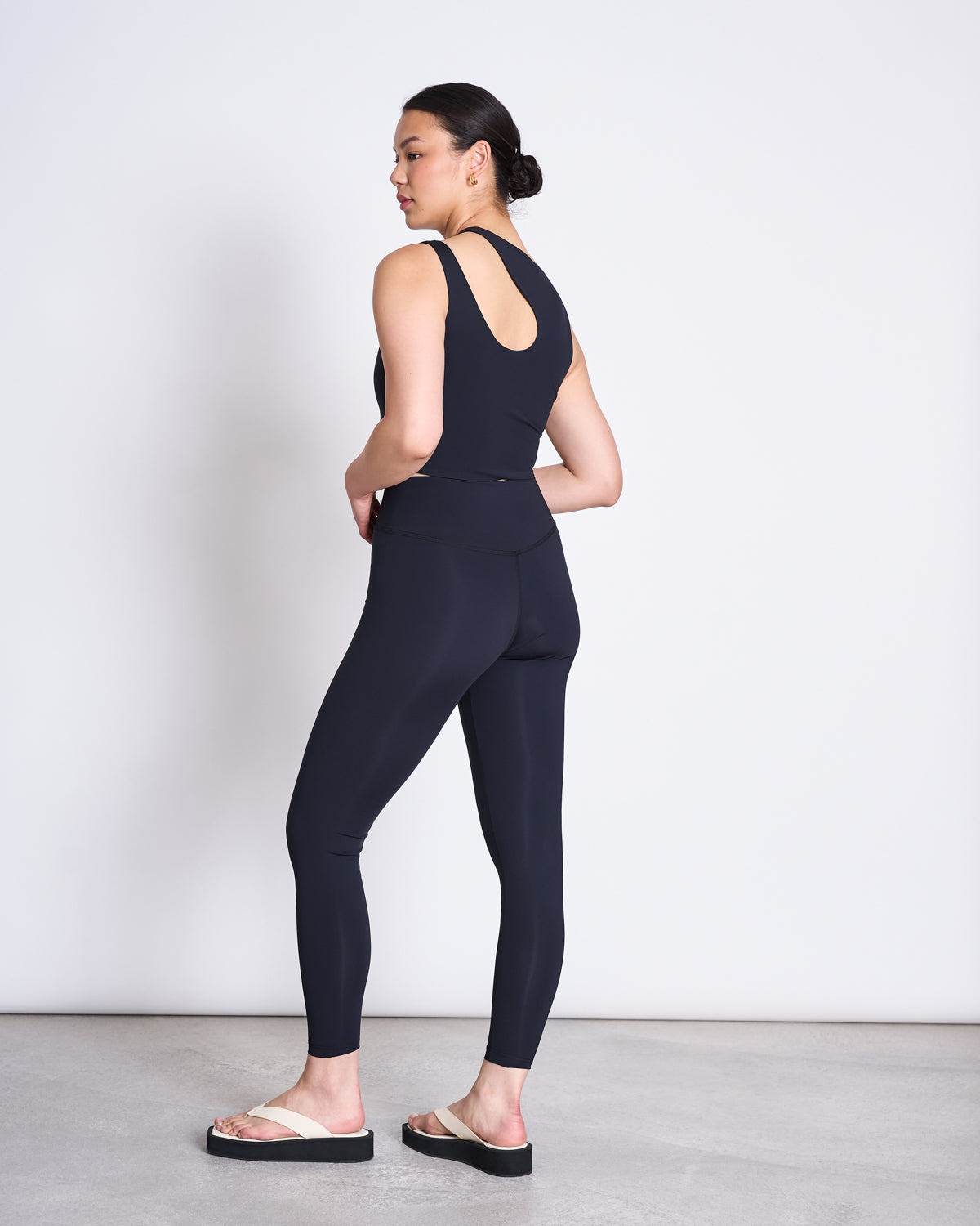 Cut out POLLA black