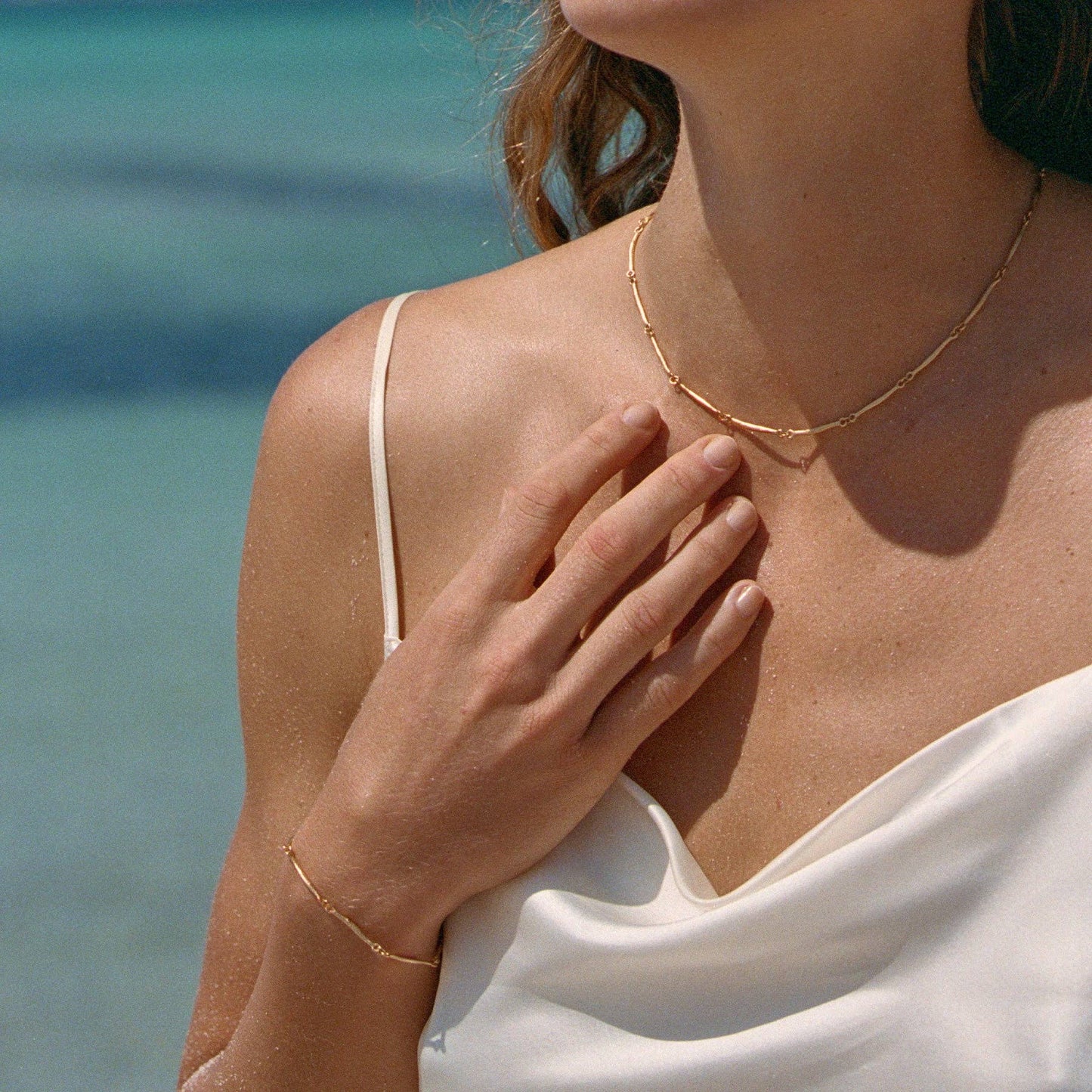 Bracelet Enea en chaîne articulée dorée, résistant à l'eau