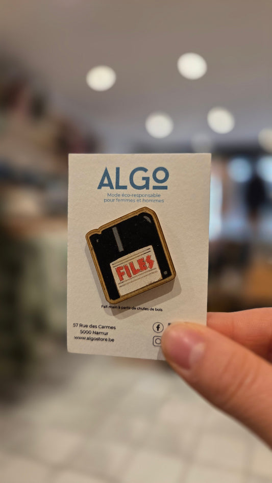 Pin's - Disquette black