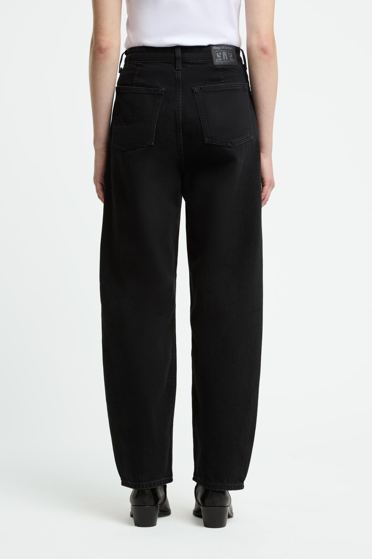 Jean LEILA cropped - Holo Black Used