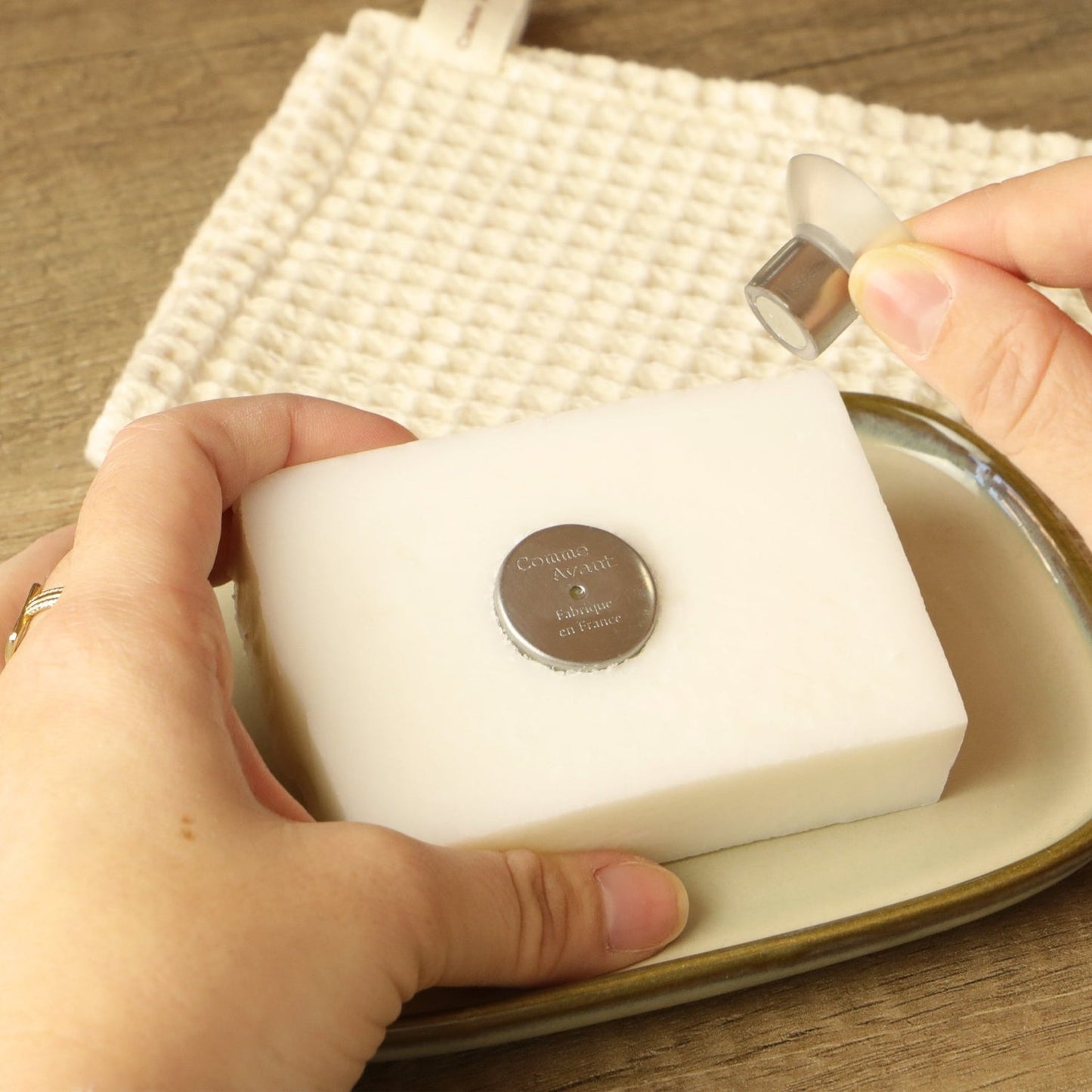 Porte-savon aimanté en acier inoxydable